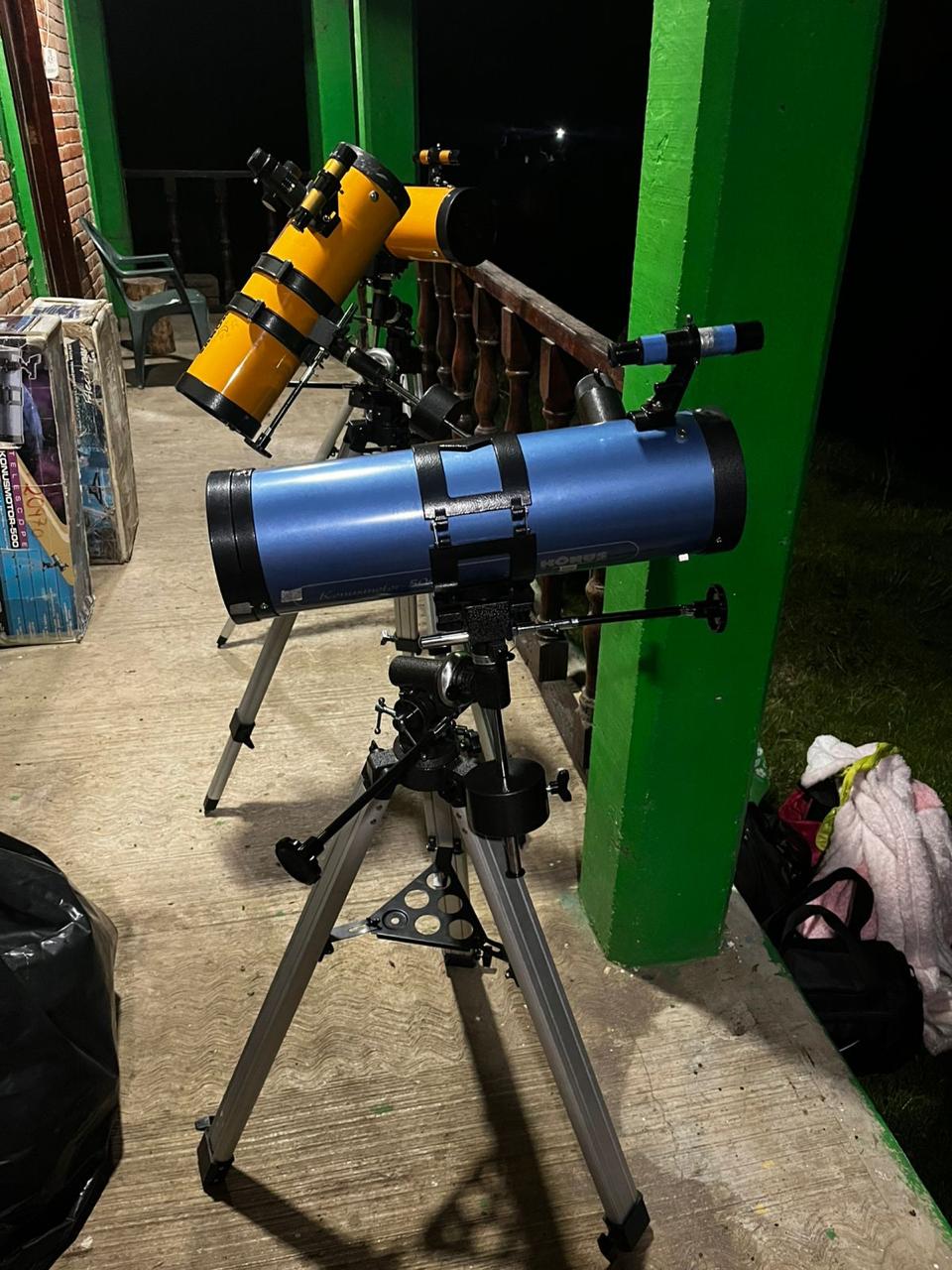 Telescopios preparados para las actividades